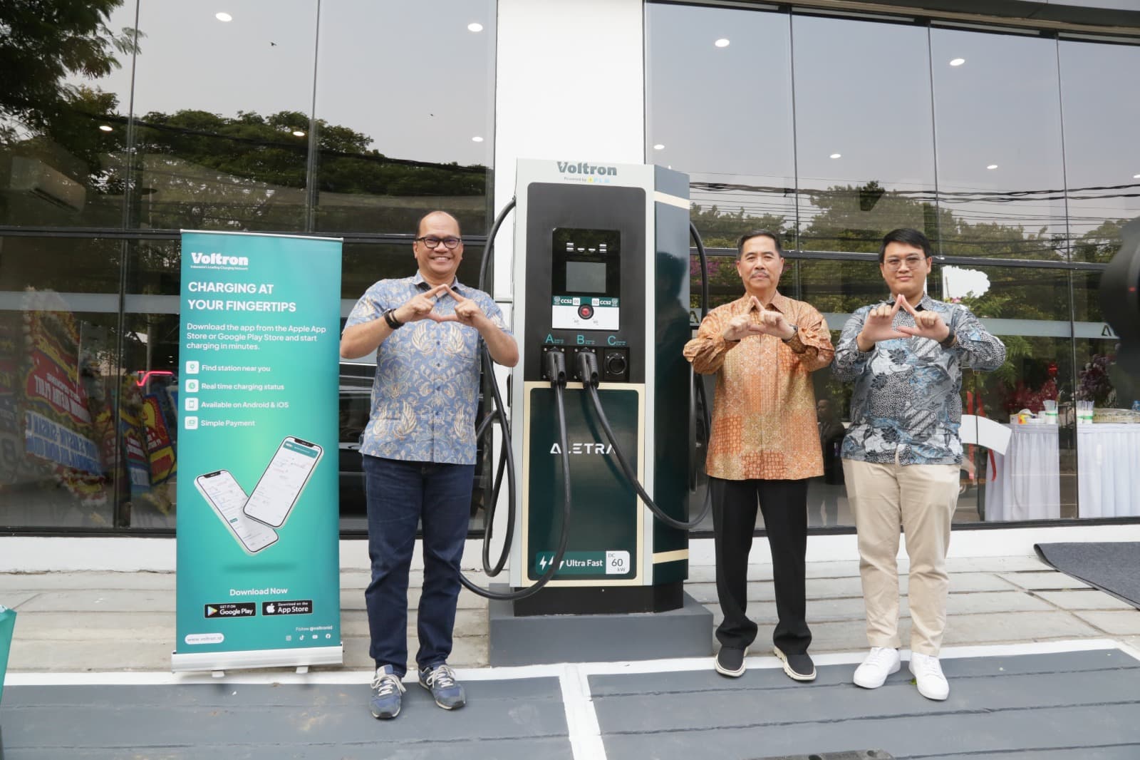 Aletra Buka Dealer Baru, Tersedia Voltron DC Fast Charging Station
